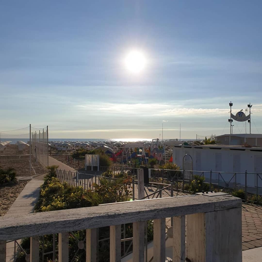 Hotel Villa Del Prato Cucina Romagnola E Possibilita Pacchetto Spiaggia Bellariva Di Rimini ภายนอก รูปภาพ